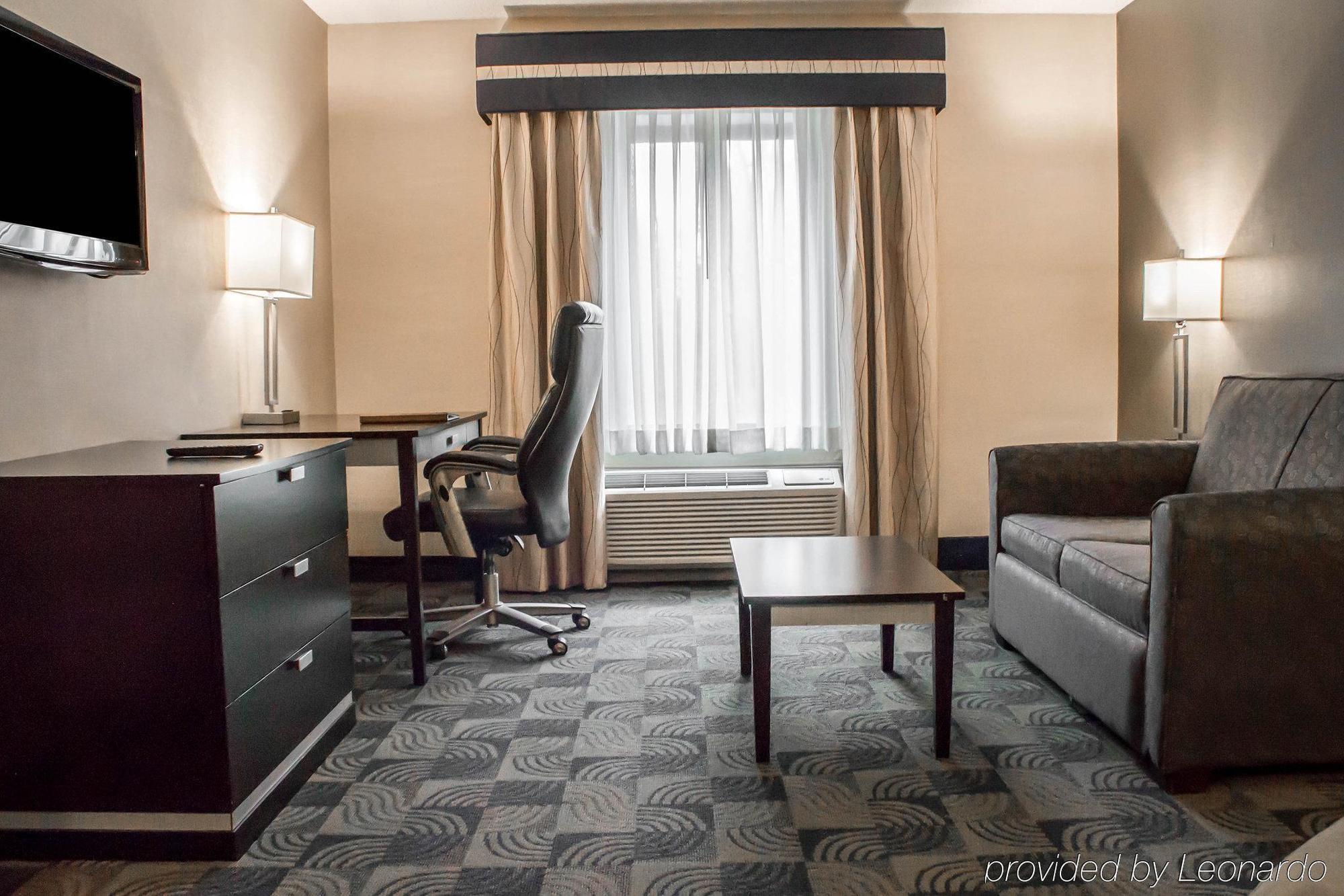 Holiday Inn Express & Suites - Albany Airport - Wolf Road By Ihg Ngoại thất bức ảnh
