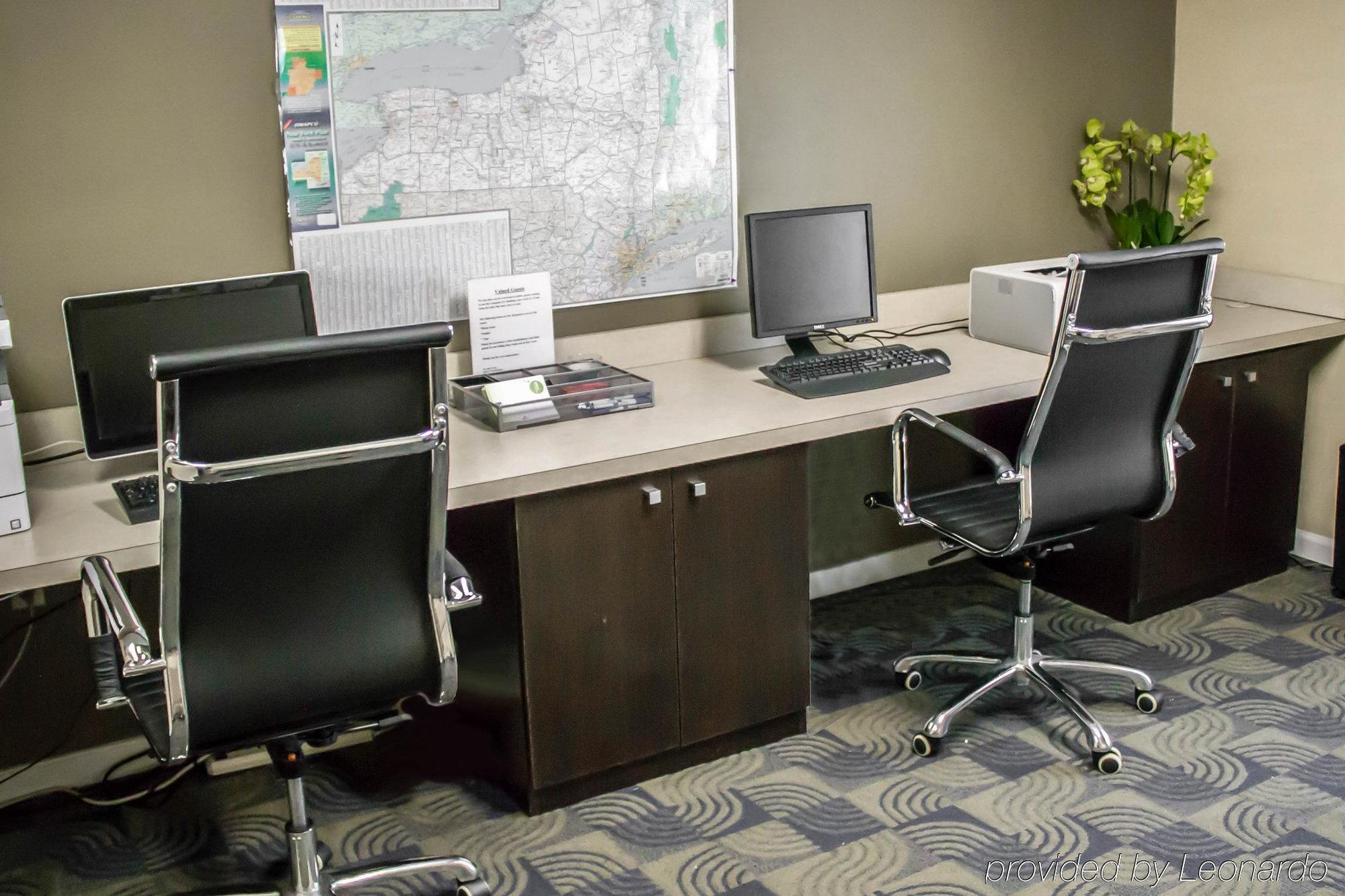 Holiday Inn Express & Suites - Albany Airport - Wolf Road By Ihg Ngoại thất bức ảnh